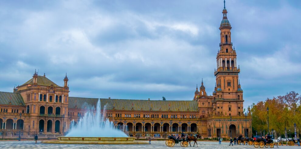 plaza-de-espana-in-the-spanish-city-sevilla